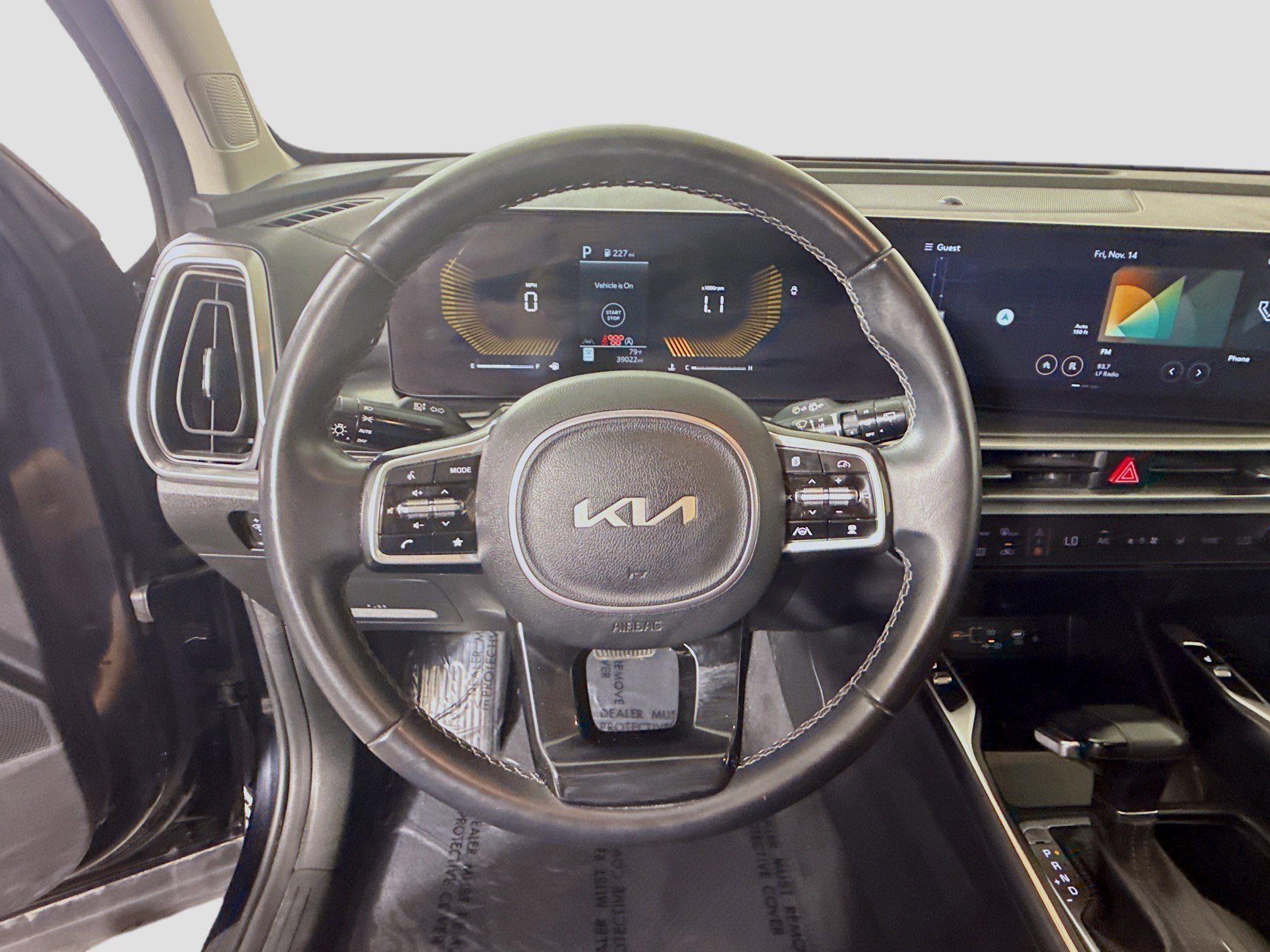 Used 2024 Kia Sorento S image 13