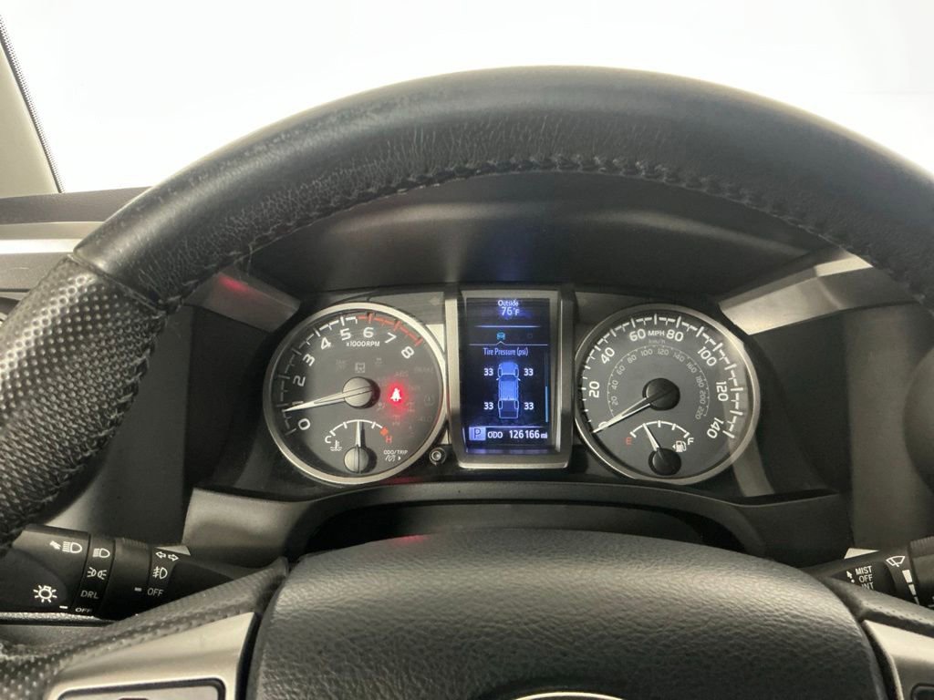 Used 2020 Toyota Tacoma SR5 w/ SR5 Appearance Package (SM) RWD image 10