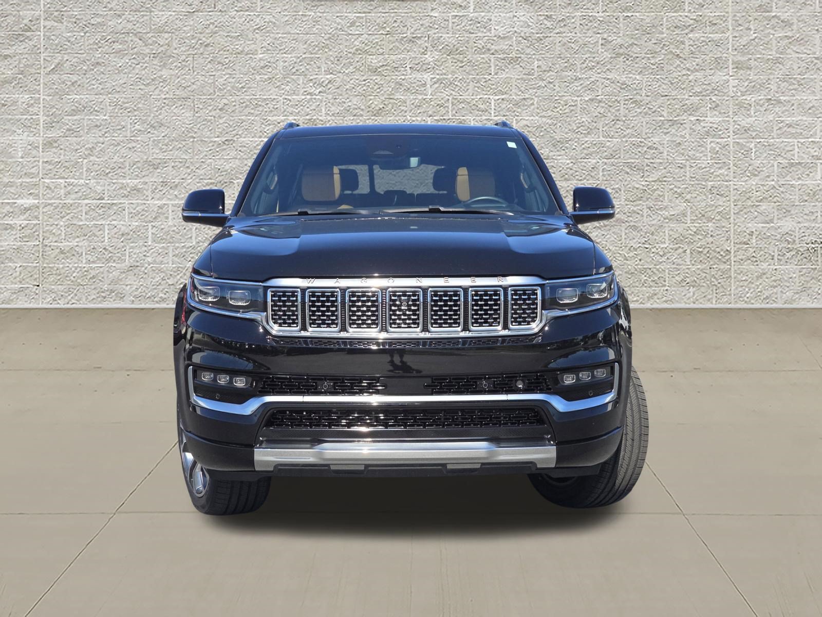 Used 2024 Jeep Grand Wagoneer Series III w/ Rear Seat Video Group 1 AWD/4WD image 2