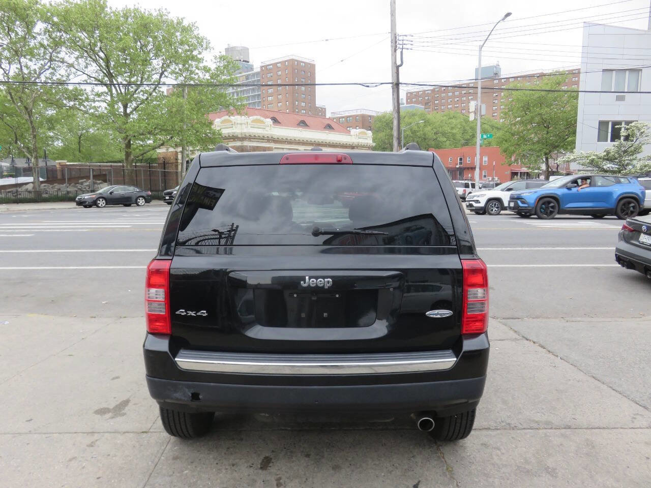 Used 2016 Jeep Patriot High Altitude AWD/4WD image 8