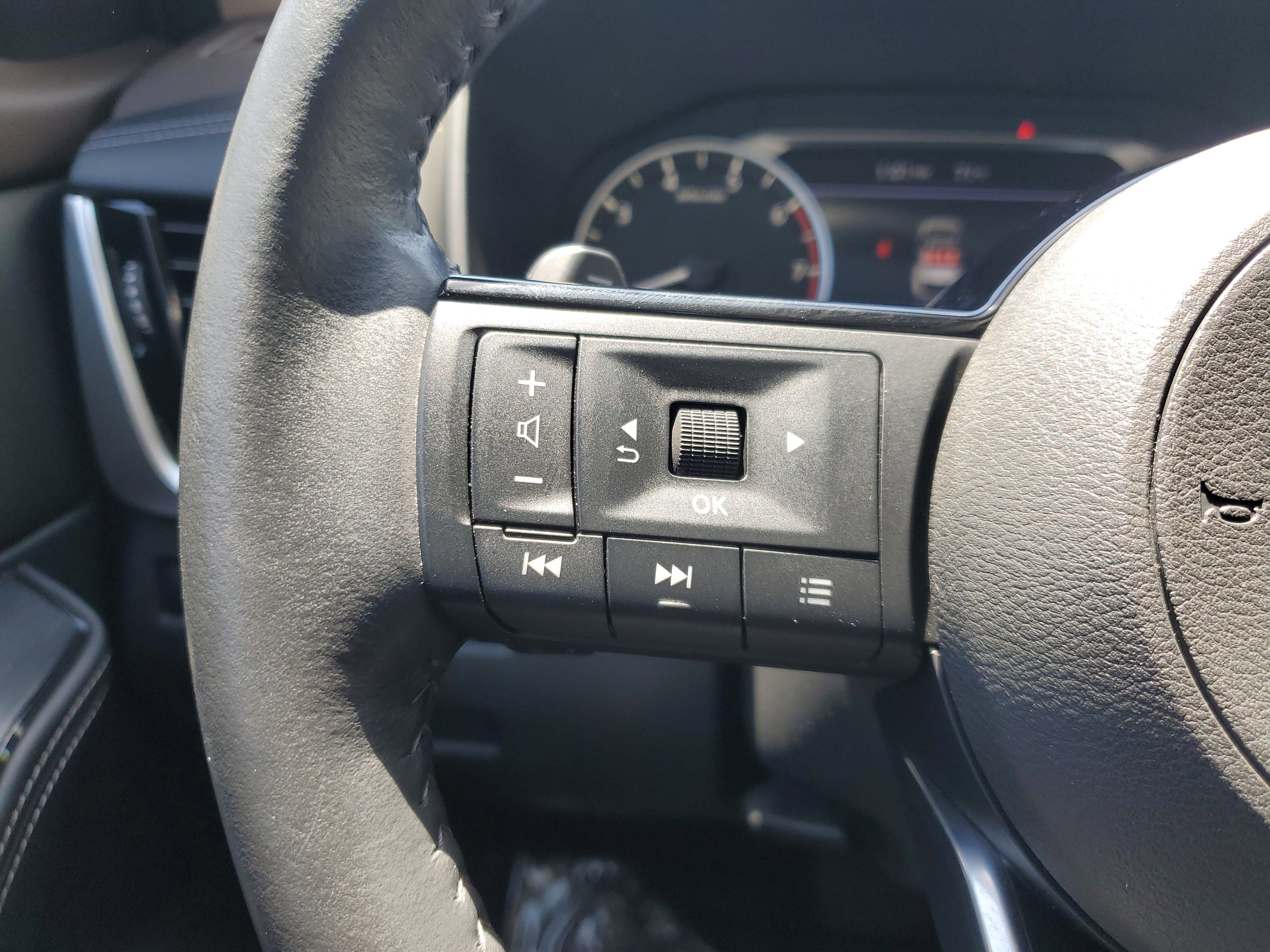 Certified 2023 Nissan Rogue SL image 20