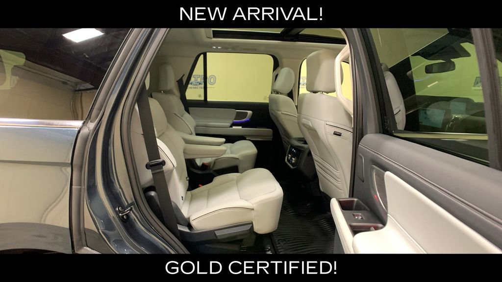 Used 2025 Ford Expedition Platinum w/ Platinum Ultimate Package image 16
