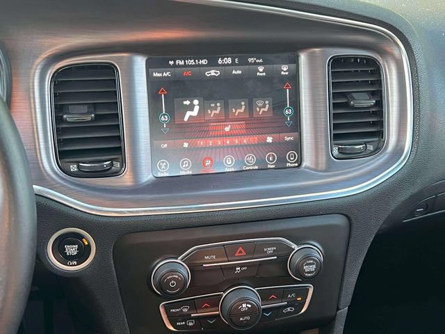 Used 2017 Dodge Charger SXT w/ Blacktop Package RWD image 14