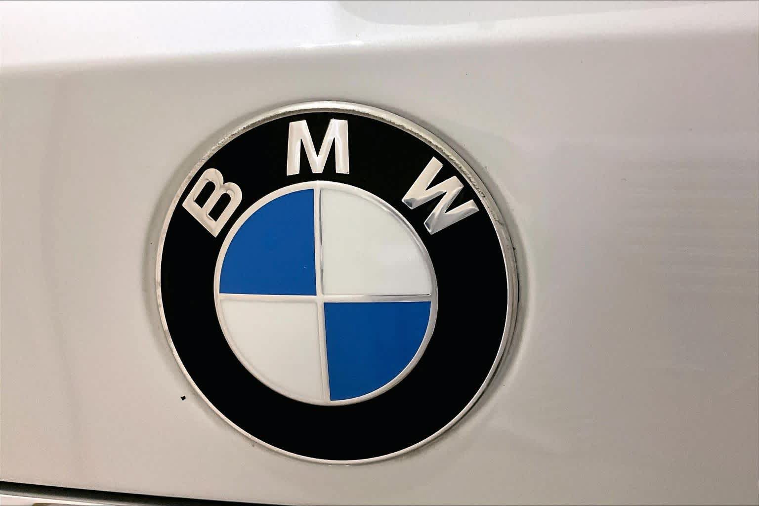 Used 2021 BMW X7 xDrive40i w/ Executive Package AWD/4WD image 32