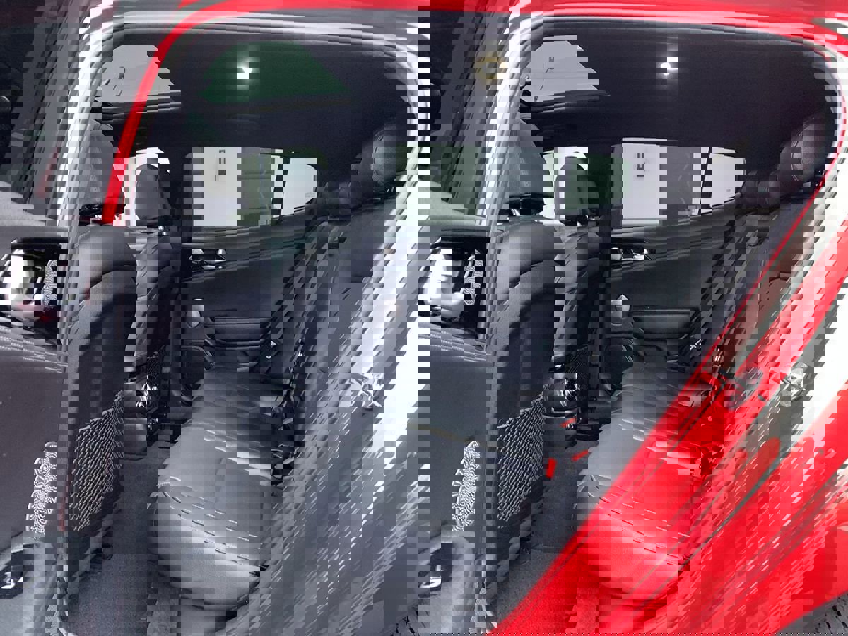 Used 2020 Kia Stinger GT-Line w/ Sun & Sound Package image 29