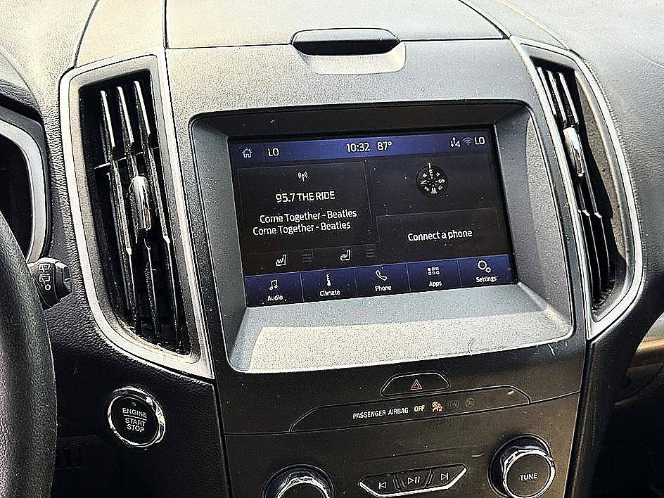 Used 2019 Ford Edge SEL w/ Equipment Group 201A FWD image 14