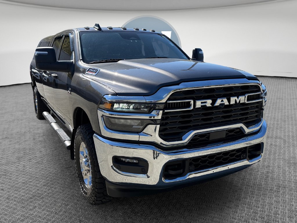 Used 2025 RAM 2500 Tradesman AWD/4WD image 1