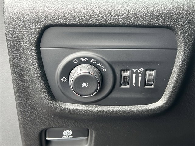 Certified 2023 Jeep Grand Cherokee L Limited image 22