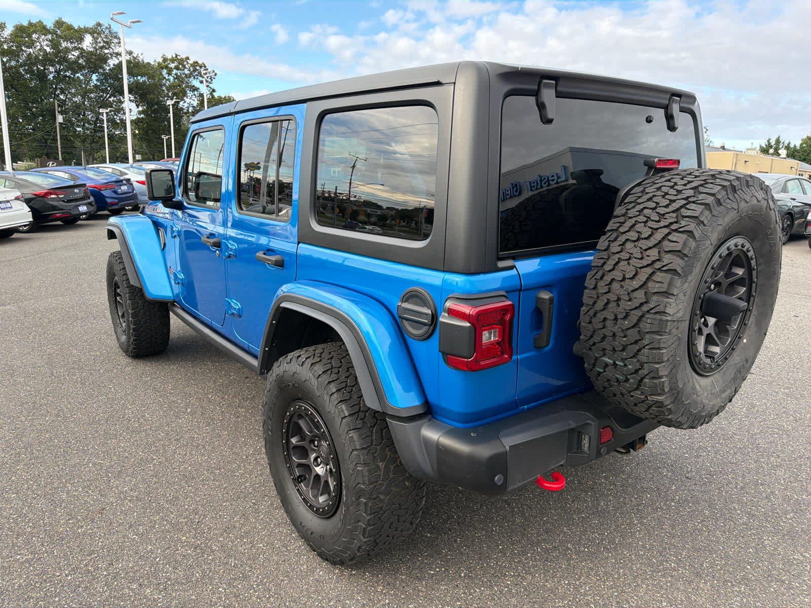 Used 2021 Jeep Wrangler Unlimited Rubicon w/ Xtreme Recon 35" Tire Package AWD/4WD image 4