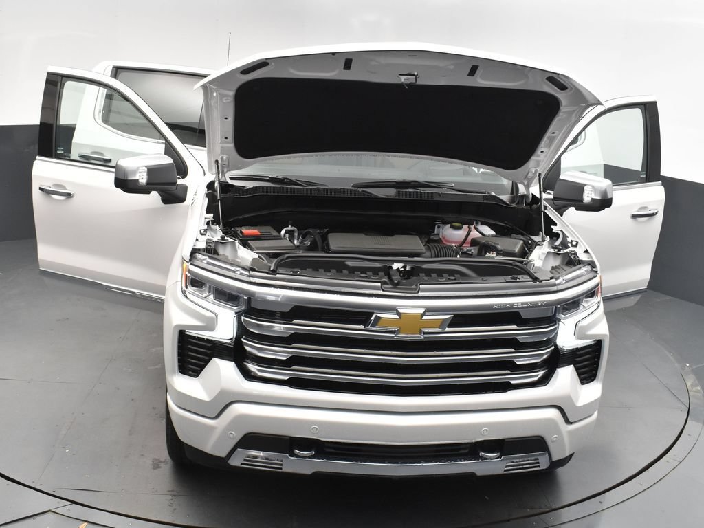 New 2025 Chevrolet Silverado 1500 High Country AWD/4WD image 56