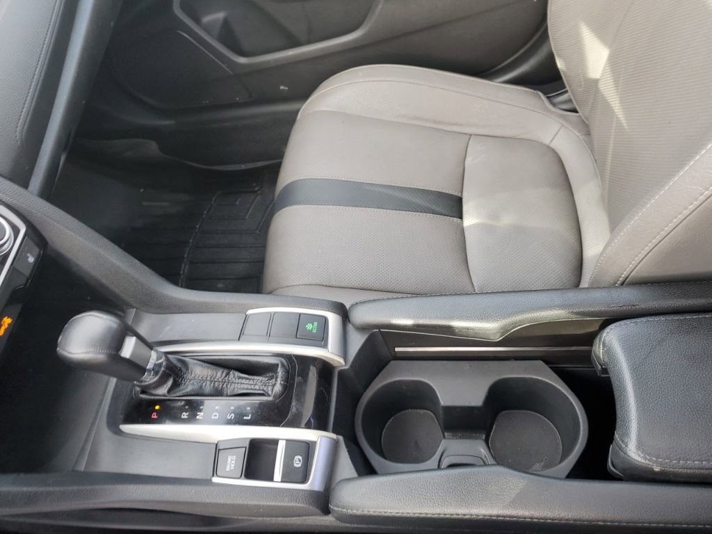 Used 2017 Honda Civic Touring image 24