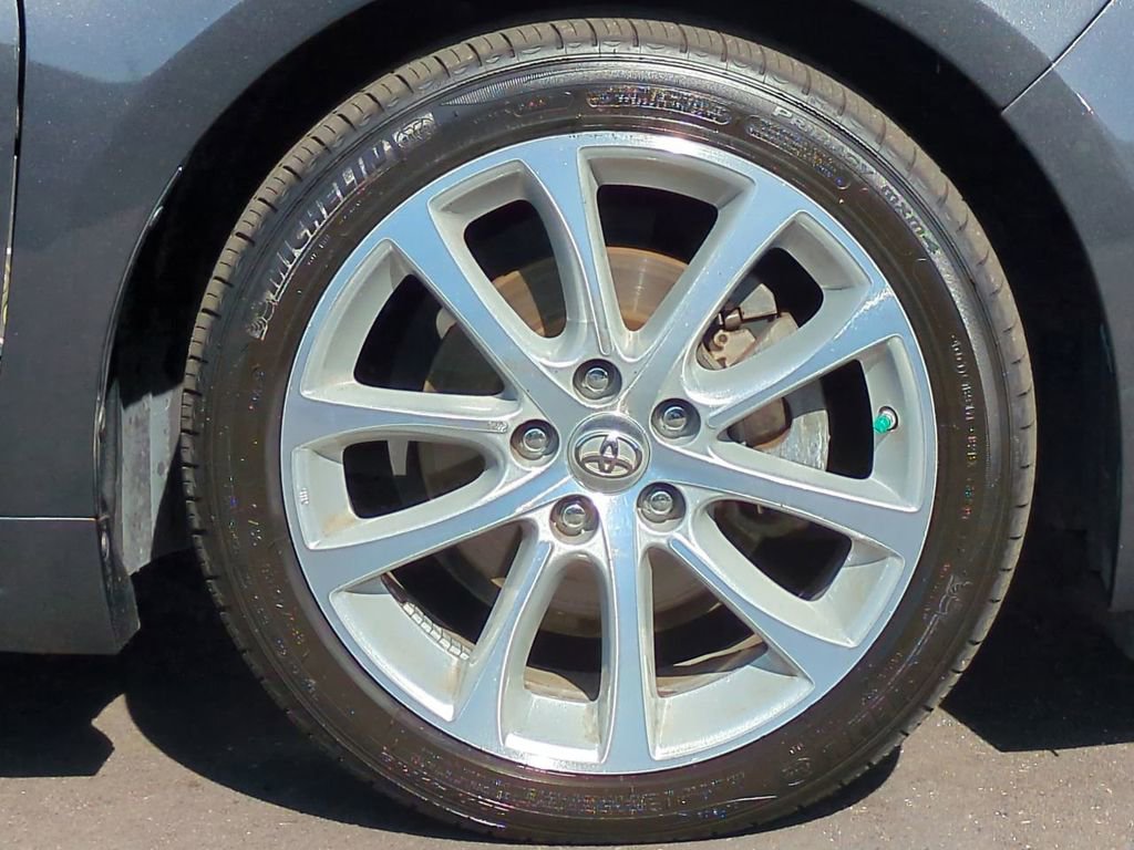 Used 2015 Toyota Avalon XLE Touring image 10