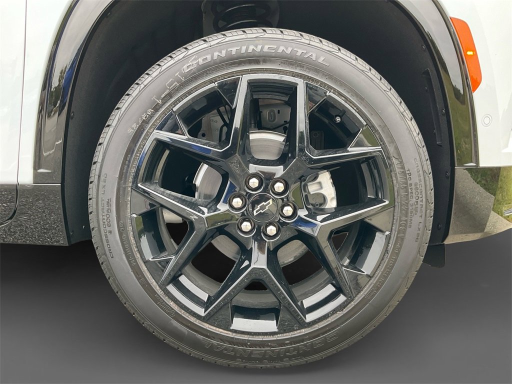 New 2026 Chevrolet Traverse RS w/ LPO, Floor Liner Package image 16