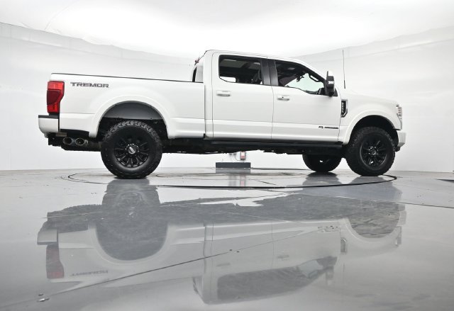 Certified 2022 Ford F250 Lariat w/ Tremor Off-Road Package AWD/4WD image 47