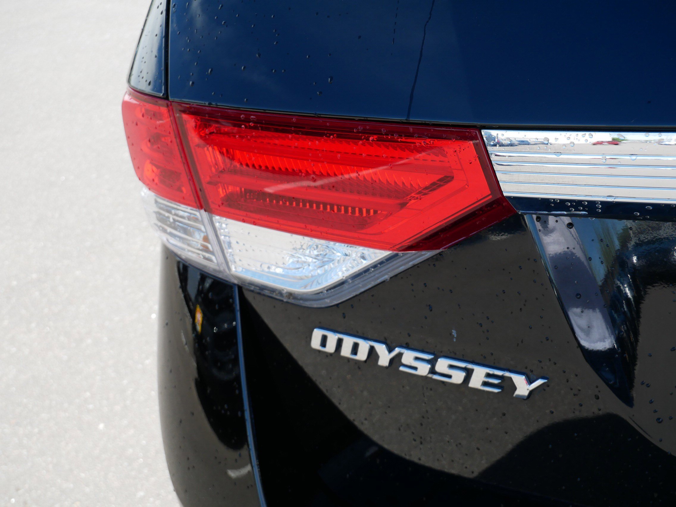 Used 2014 Honda Odyssey EX-L image 16