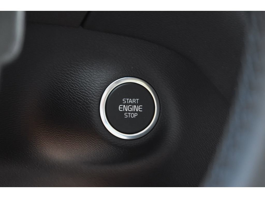 New 2026 Volvo XC40 B5 Core w/ Protection Package Premier AWD/4WD image 34