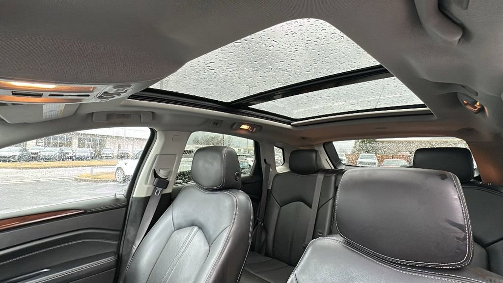 Used 2015 Cadillac SRX Luxury w/ Driver Awareness Package image 16