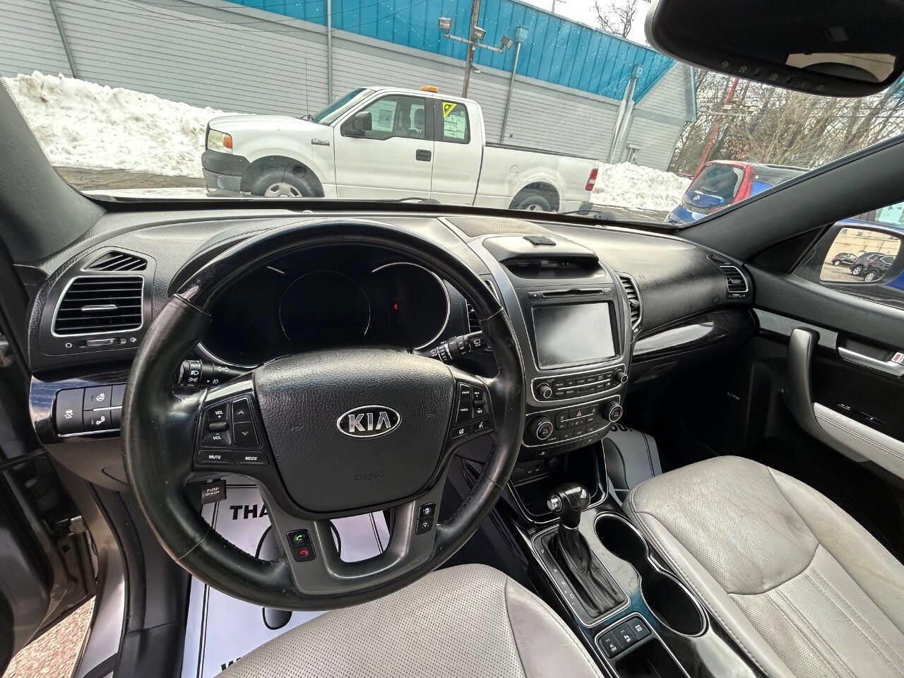 Used 2014 Kia Sorento SX image 5