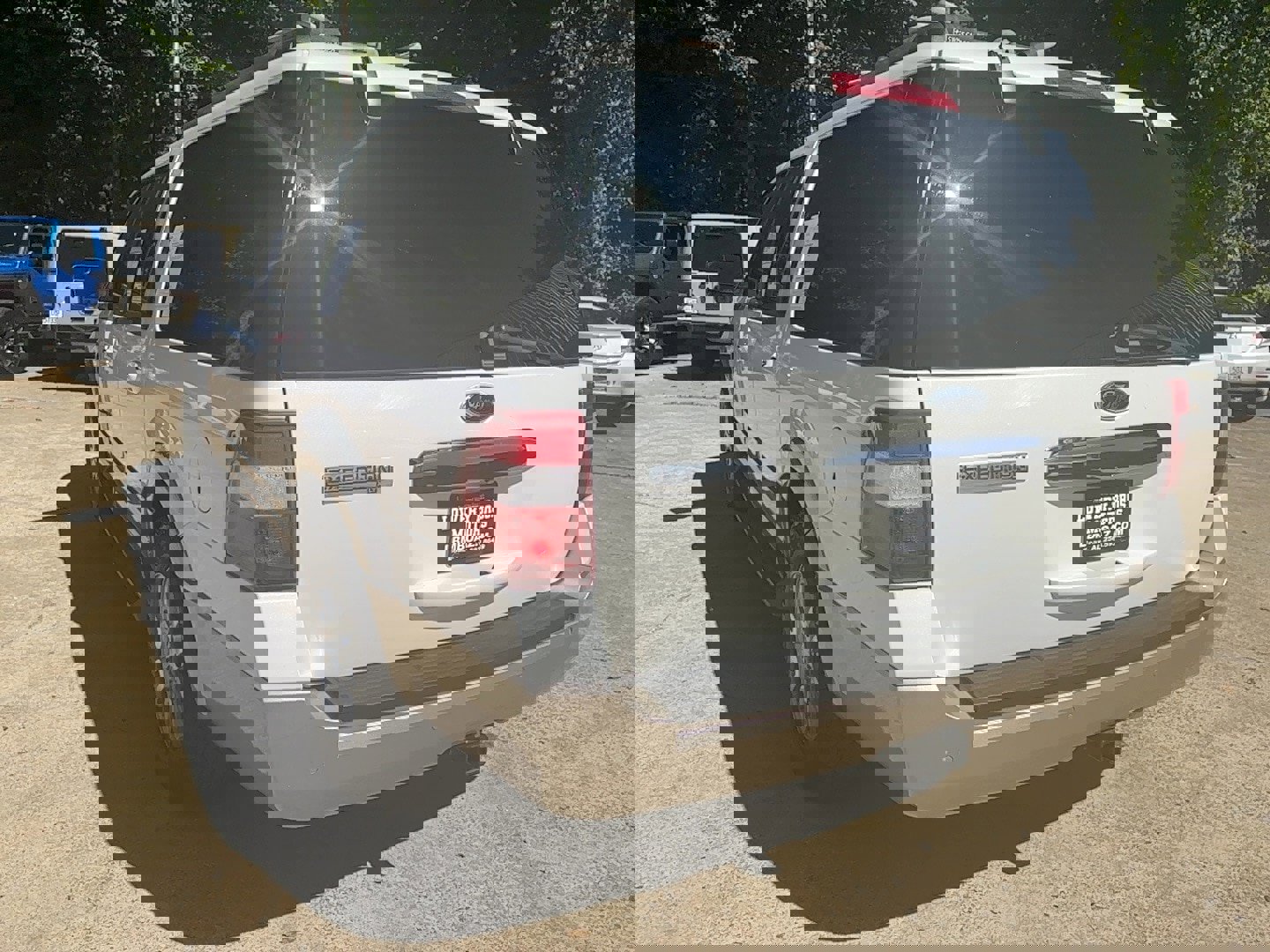 Used 2013 Ford Expedition EL XLT image 7