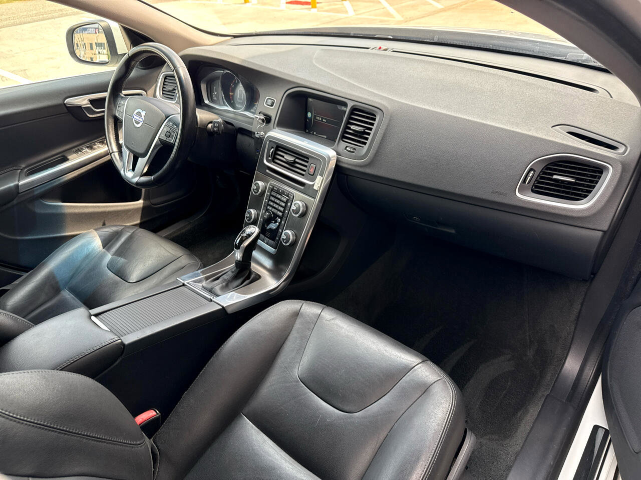 Used 2016 Volvo V60 T5 Premier image 50