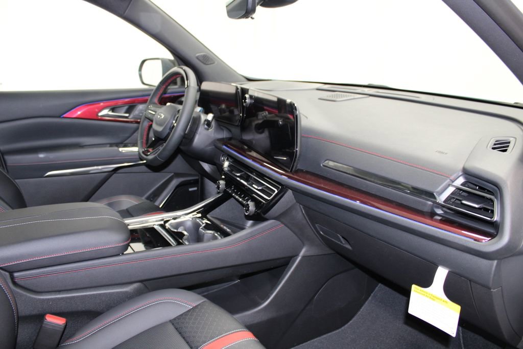 New 2026 Chevrolet Traverse RS w/ LPO, Floor Liner Package image 22