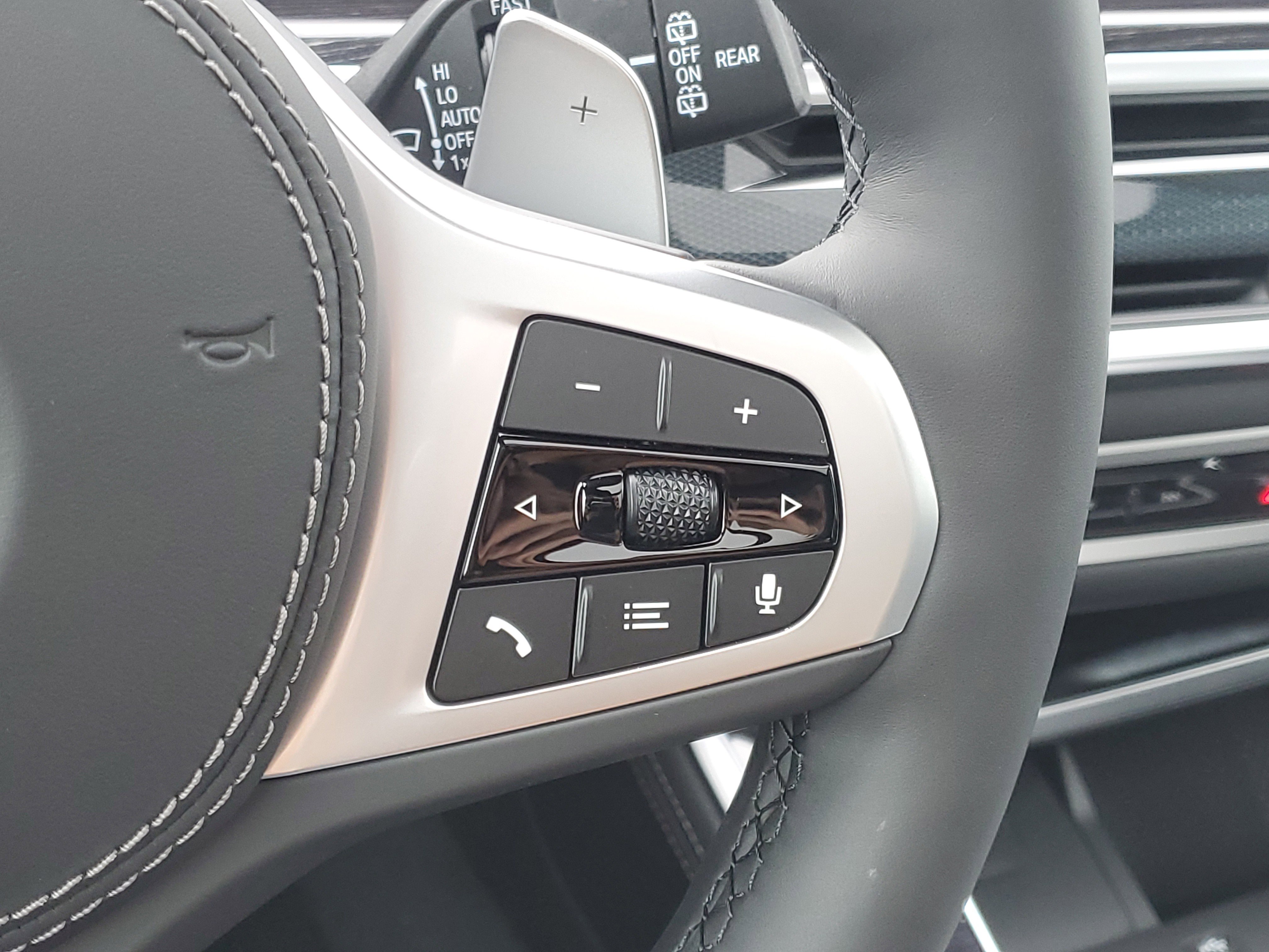 New 2026 BMW X5 xDrive50e image 13