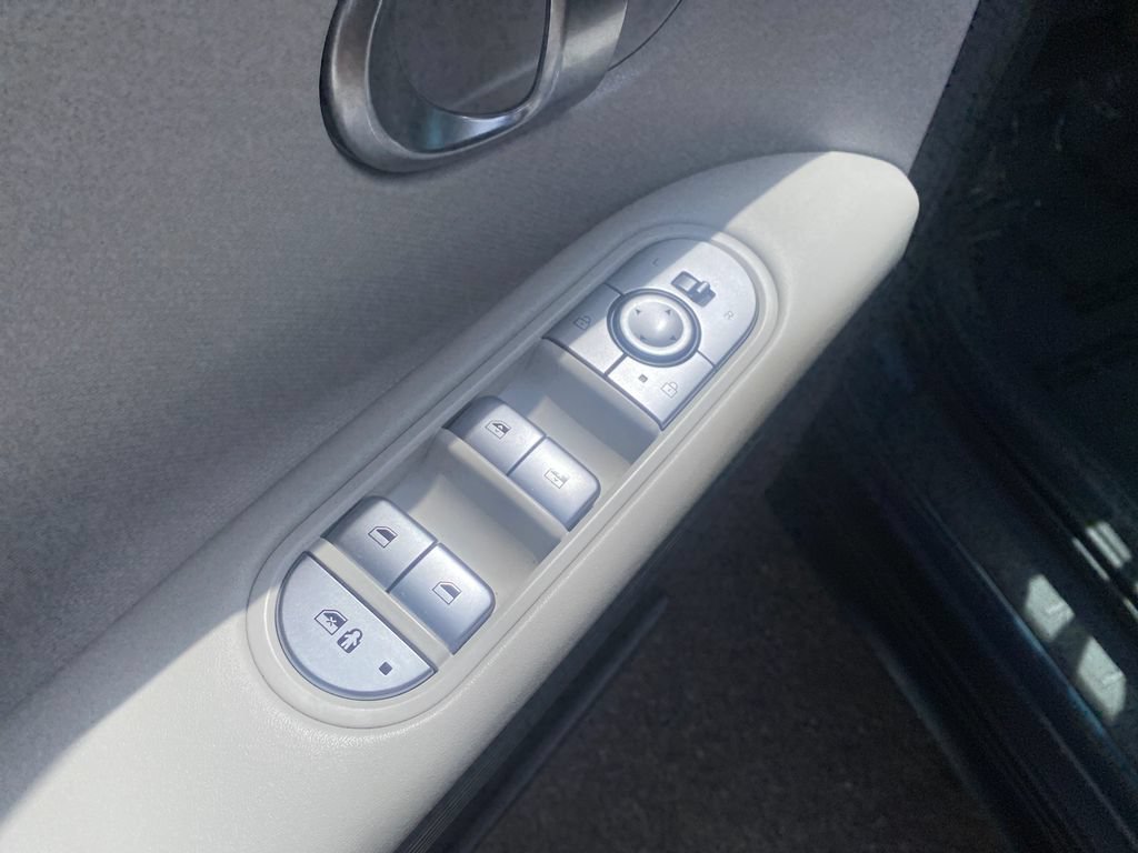 Used 2024 Hyundai Ioniq 5 SEL AWD/4WD image 11