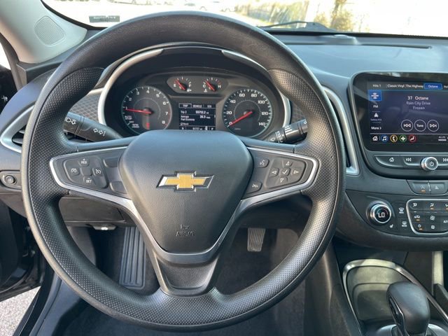 Used 2022 Chevrolet Malibu LT image 21