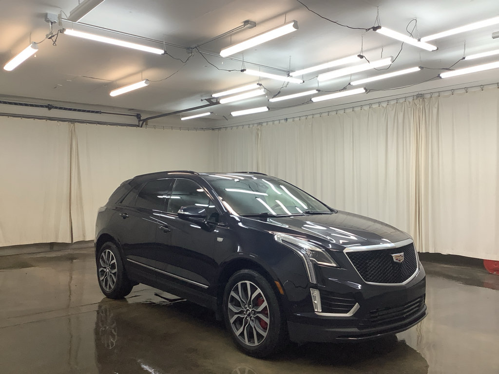 Used 2022 Cadillac XT5 Sportv w/ Platinum Package AWD/4WD image 3
