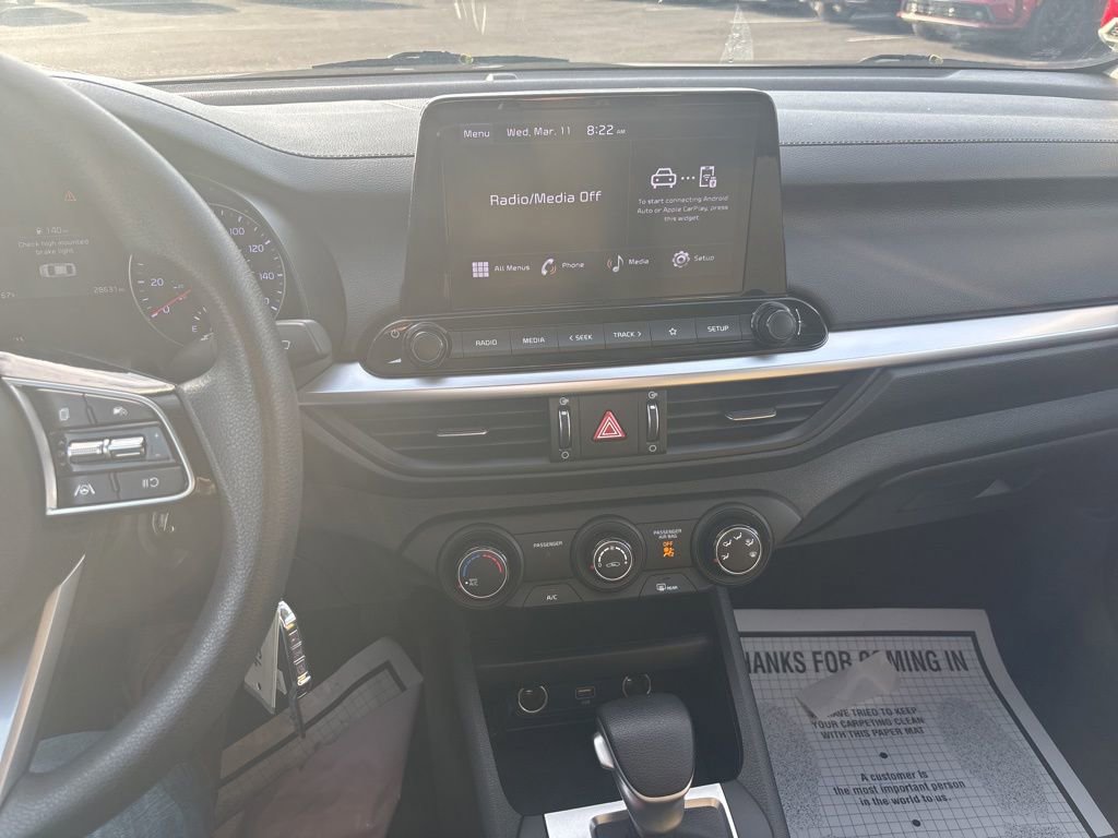 Certified 2022 Kia Forte LXS w/ LXS Technology Package image 10