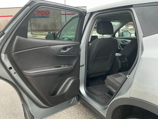 Used 2025 Chevrolet Blazer LT image 18