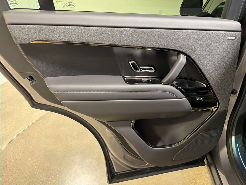 New 2025 Land Rover Range Rover Sport Dynamic SE image 20