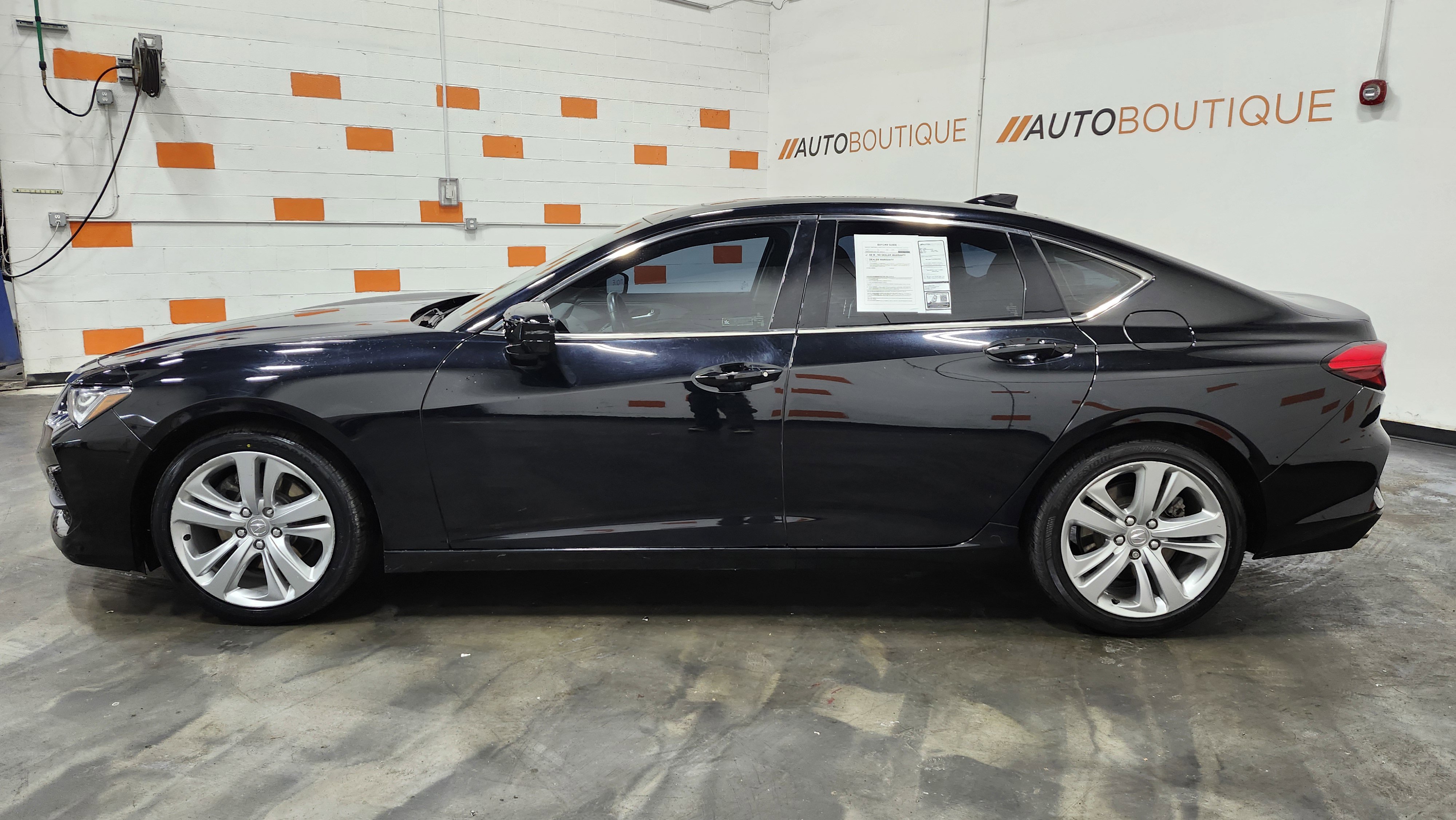 Used 2023 Acura TLX w/ Technology Package image 17