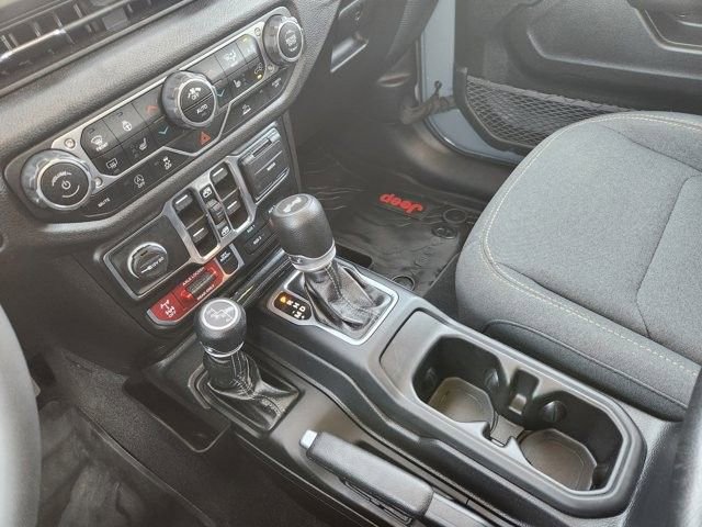 Used 2024 Jeep Wrangler Unlimited Sport AWD/4WD image 18
