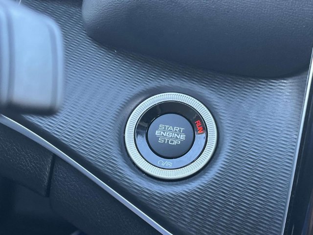 Used 2023 Jeep Grand Cherokee L Laredo w/ Luxury Tech Group I AWD/4WD image 34