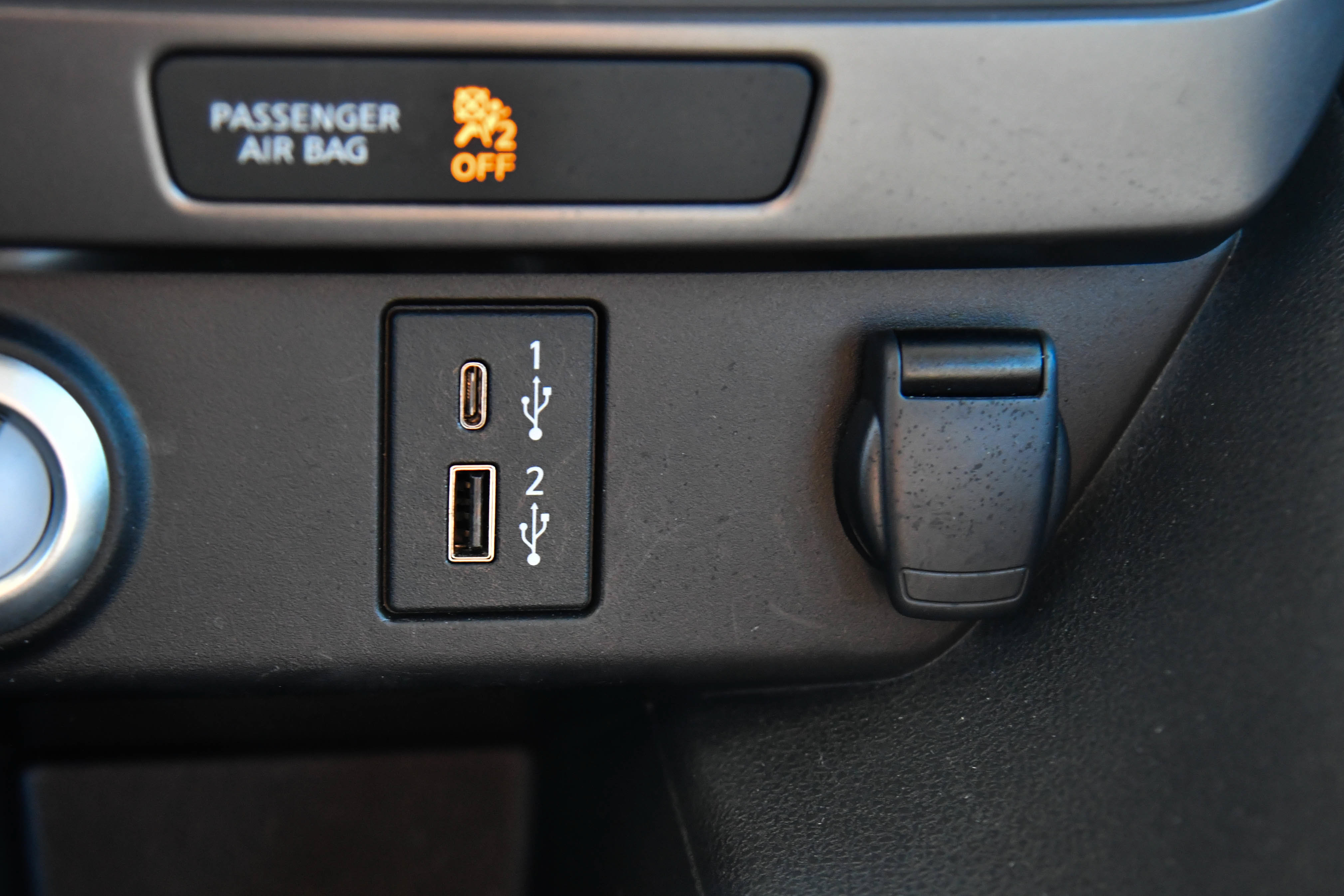 Used 2025 Nissan Leaf S FWD image 23