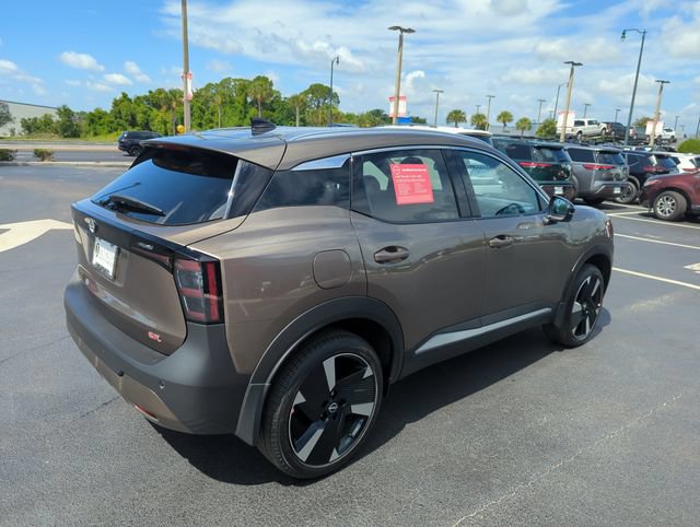 Used 2026 Nissan Kicks SR FWD image 6