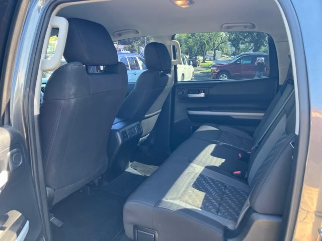 Used 2020 Toyota Tundra SR5 w/ SR5 Upgrade Package AWD/4WD image 18