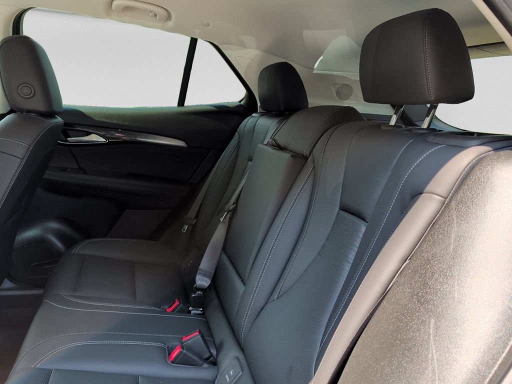 Used 2024 Buick Envision Preferred AWD/4WD image 31