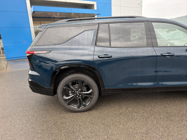 New 2027 Chevrolet Traverse RS w/ LPO, Floor Liner Package AWD/4WD image 4
