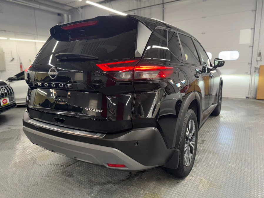 Used 2023 Nissan Rogue SV w/ SV Premium Package image 8