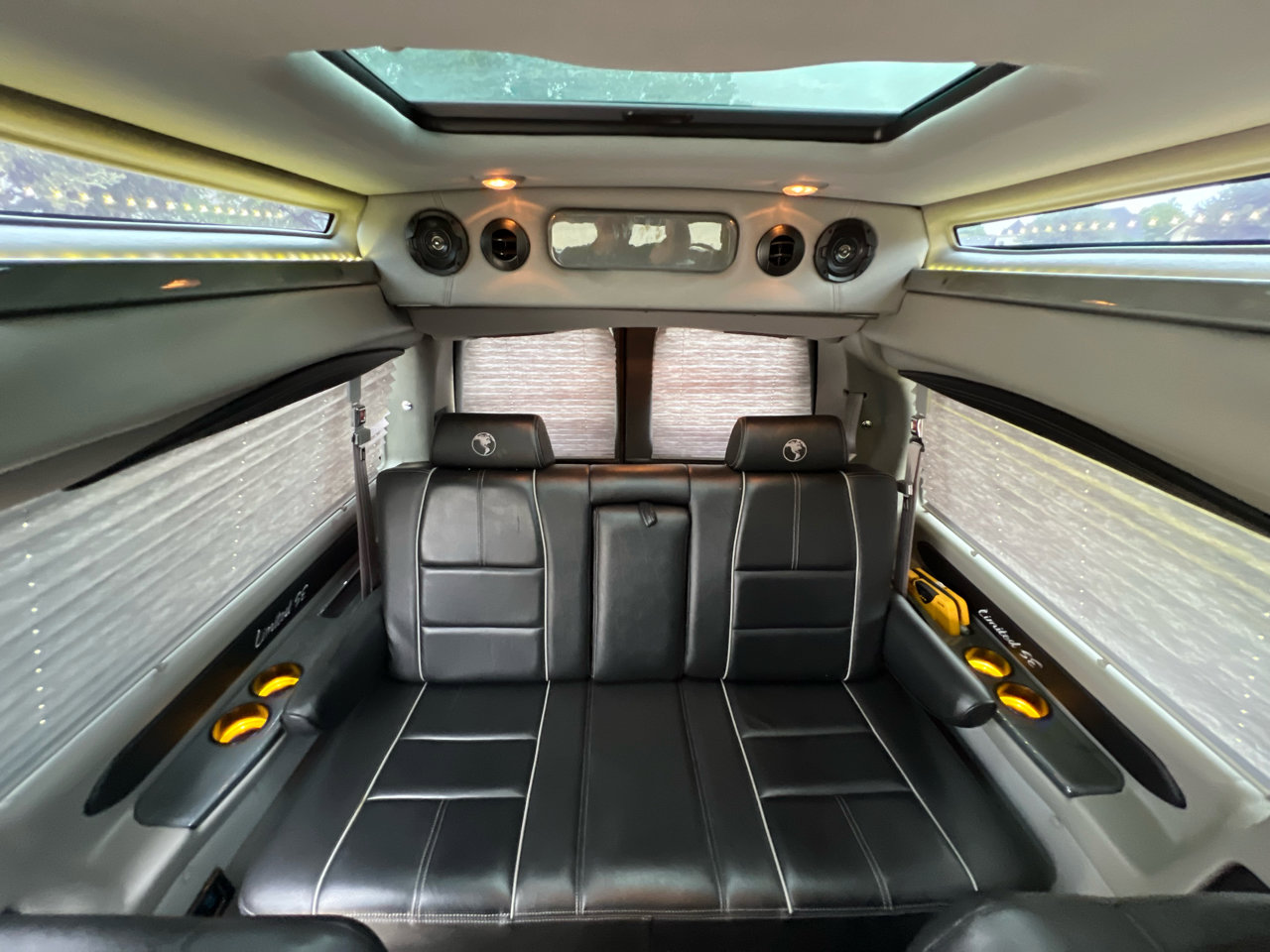 Used 2018 GMC Savana 3500 image 59