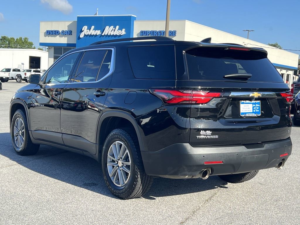 Used 2022 Chevrolet Traverse LT image 23