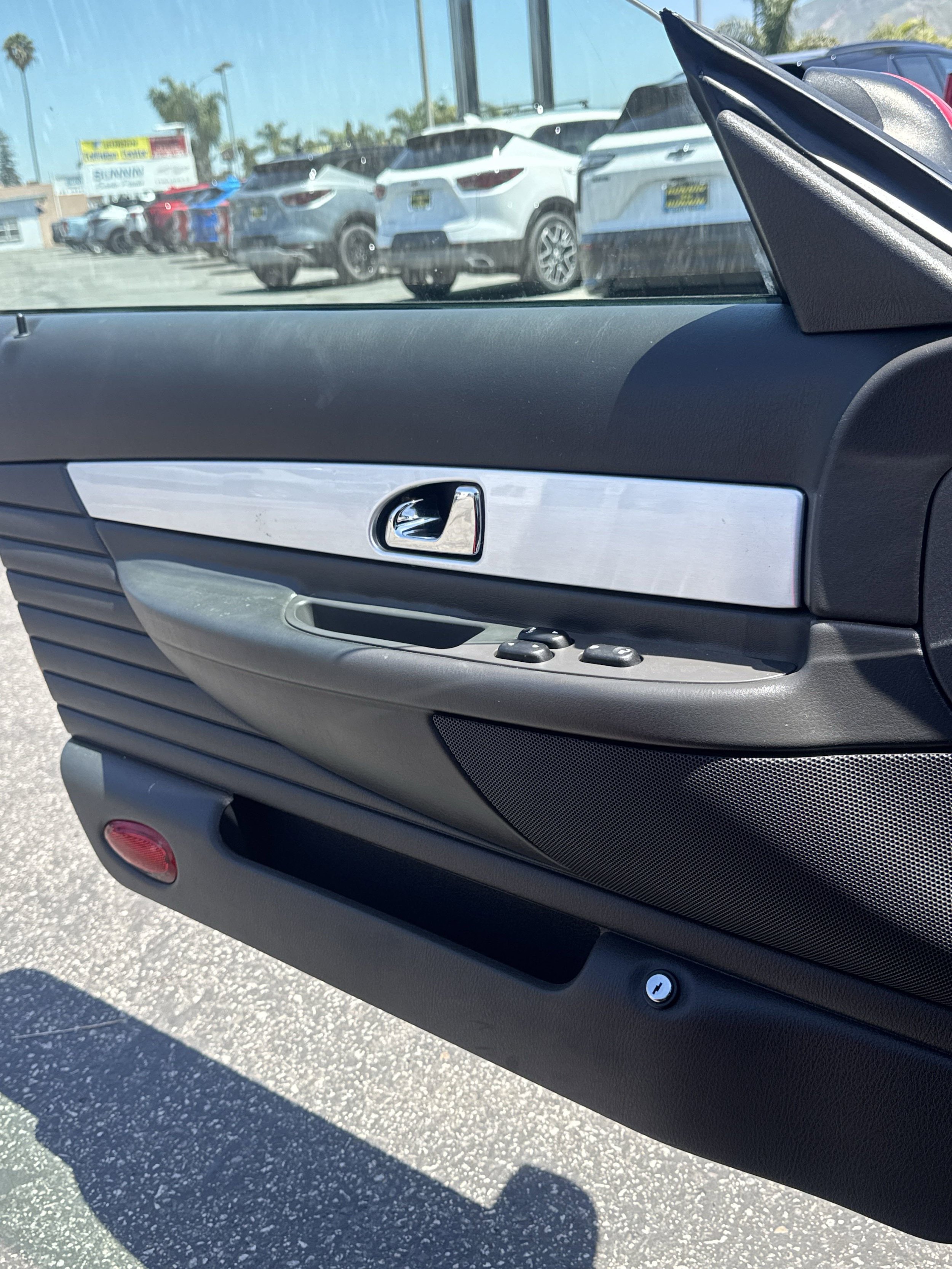 Used 2002 Ford Thunderbird RWD image 25