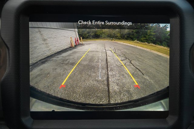 Used 2022 Jeep Wrangler Unlimited Sahara w/ Dual Top Group image 37