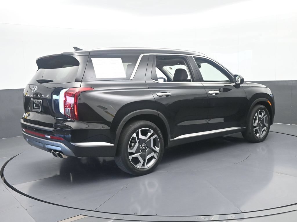 Used 2024 Hyundai Palisade SEL w/ Premium Package FWD image 6