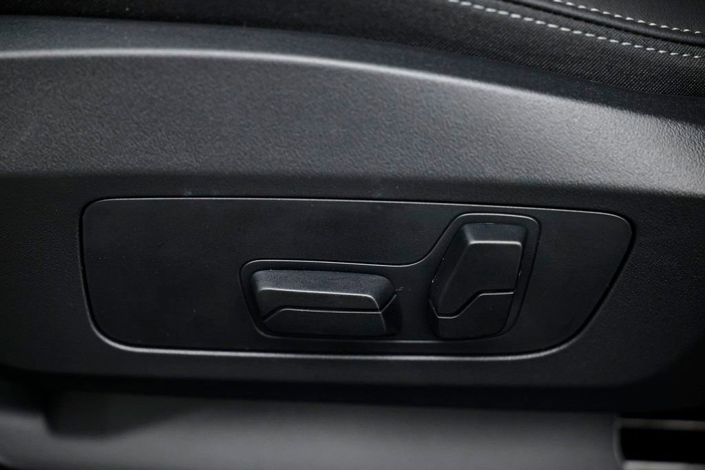 New 2026 BMW X2 xDrive28i w/ Technology Package image 24