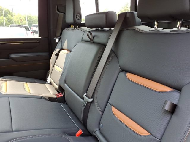 New 2026 GMC Sierra 2500 AT4 w/ AT4 Premium Plus Package AWD/4WD image 11