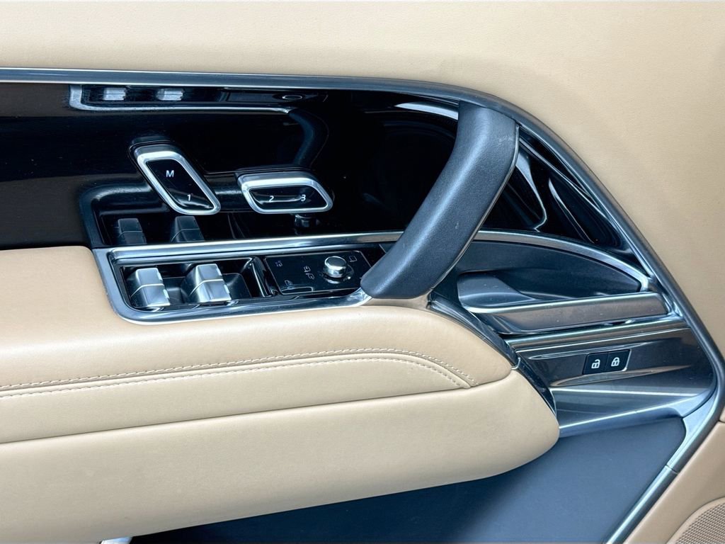 Used 2023 Land Rover Range Rover SE image 22