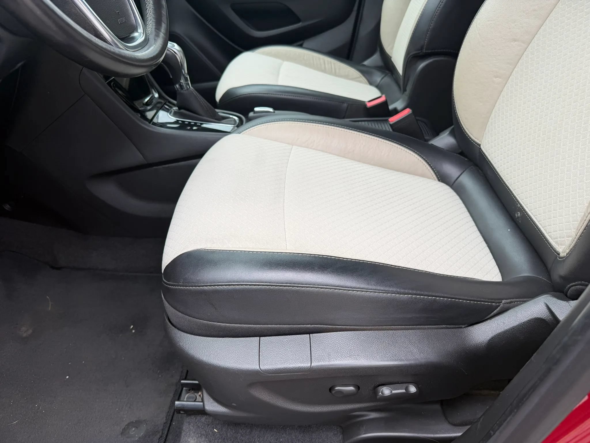 Used 2017 Buick Encore Preferred FWD image 9